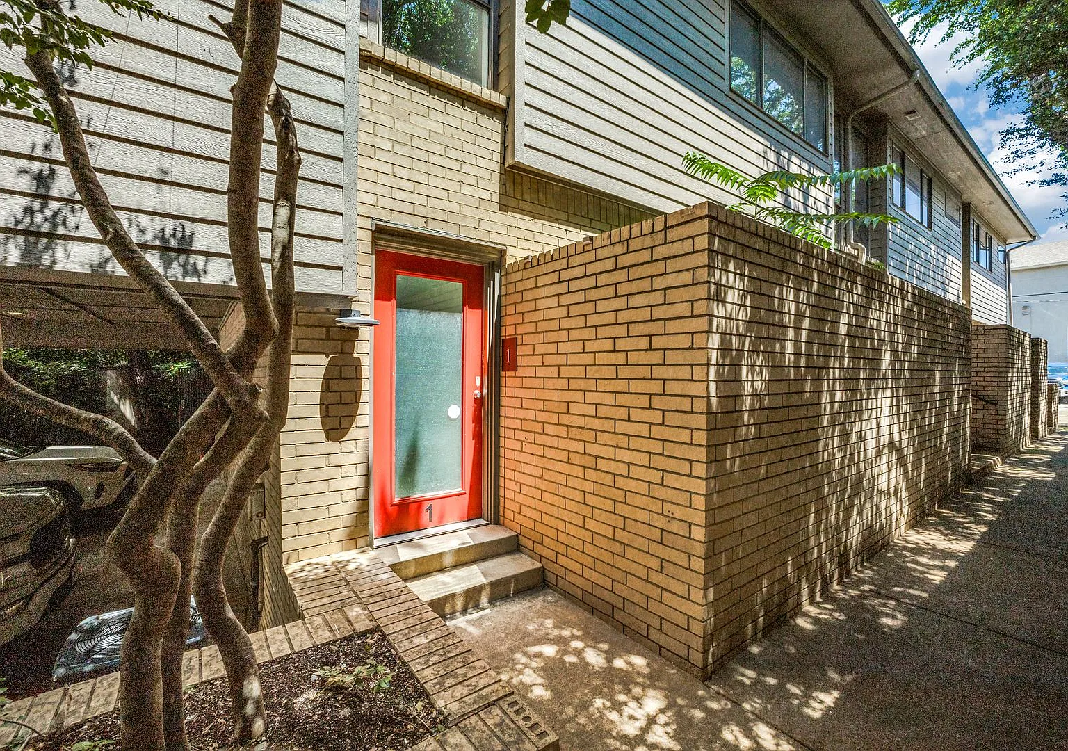 Routh — Photo 1