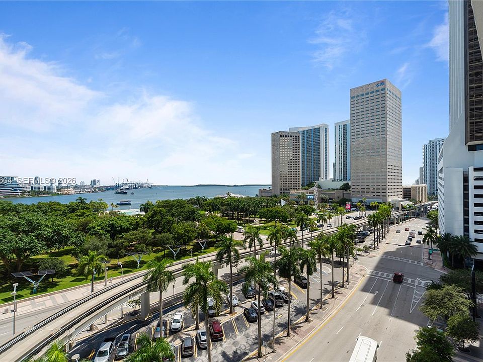 1st image of 50 Biscayne Blvd APT 902