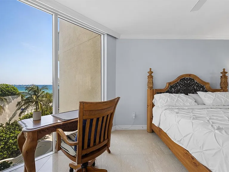 18671 Collins Ave #404 — Photo 34