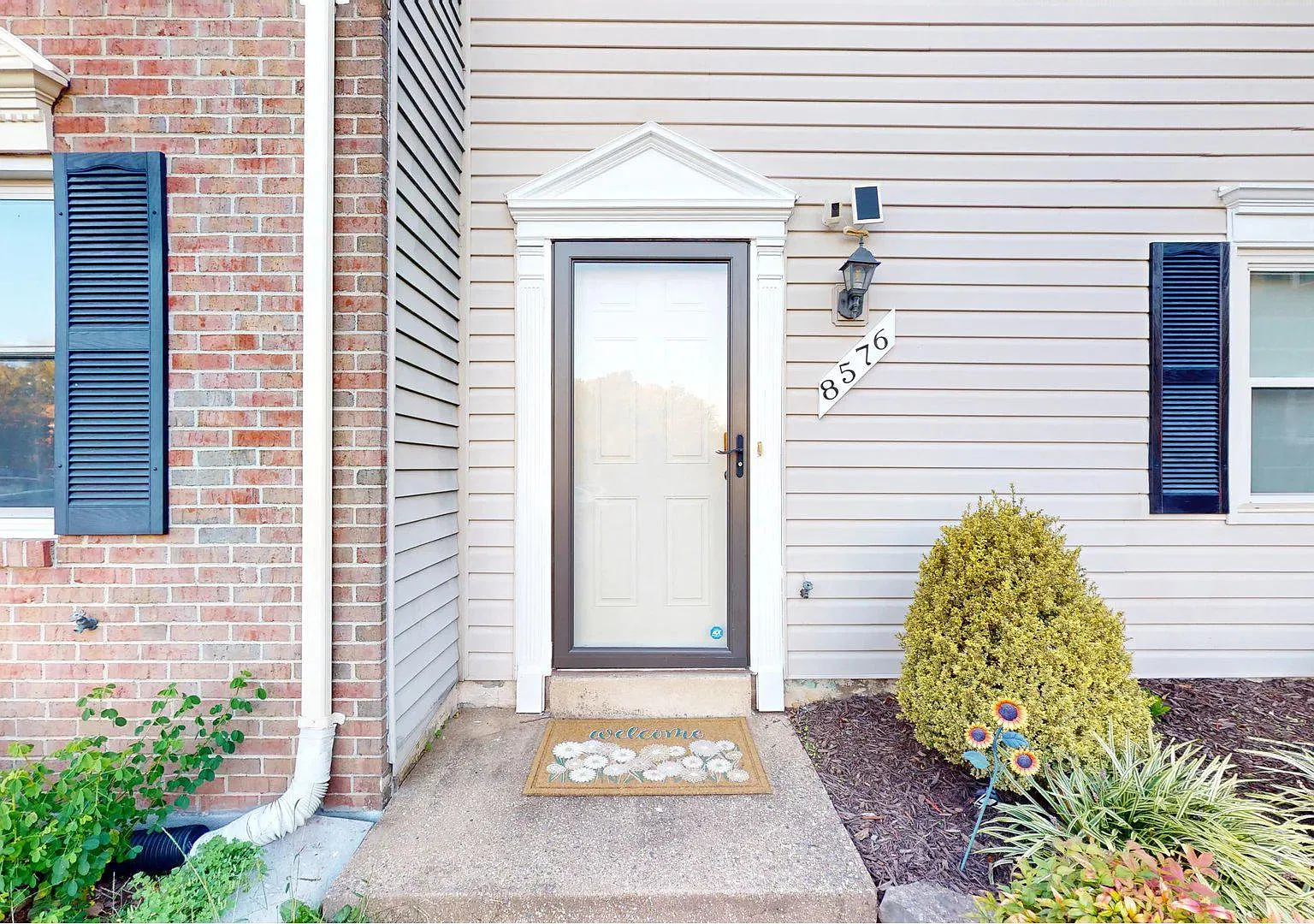 3 bed, 2.5 bath, 1408 sqft, $2,475 — Photo 3