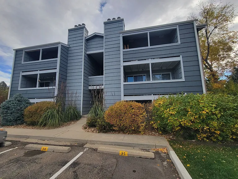 4656 White Rock Cir #5 — Photo 30