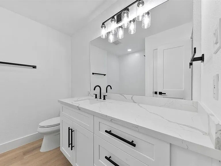 1514 Wirt Rd #4 — Photo 16