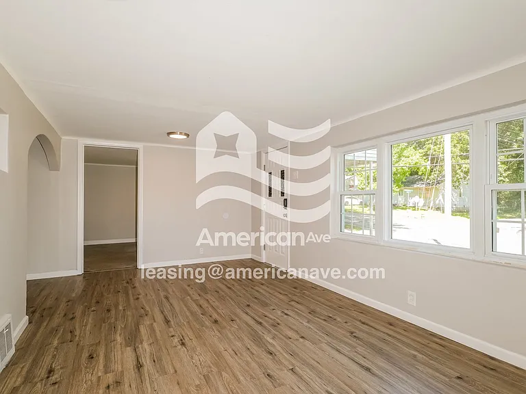 1234399_003_living_room_13853977.jpg