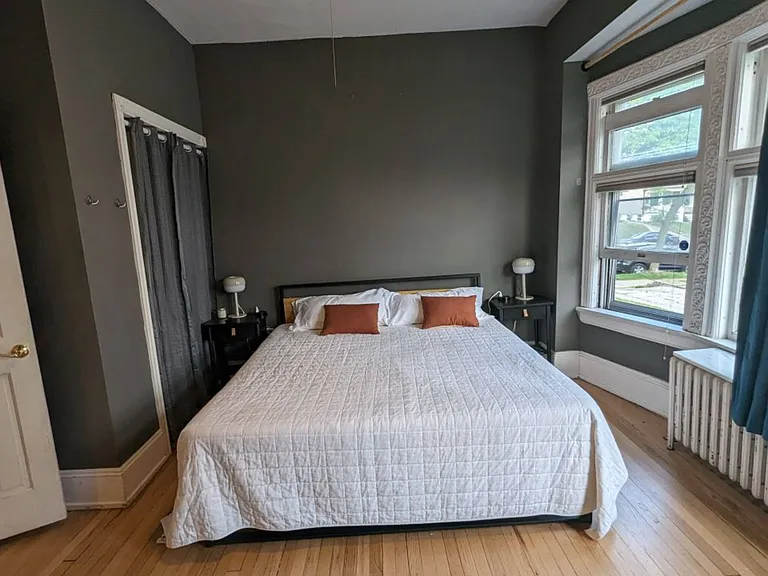 2851 N Downer Ave — Photo 7