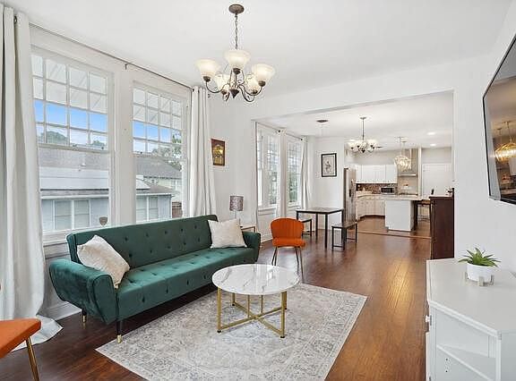 4th image of 3031 Jena St