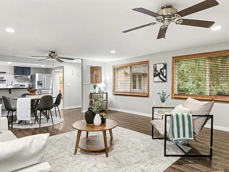 8714 E Sunnyside School Rd — Photo 3