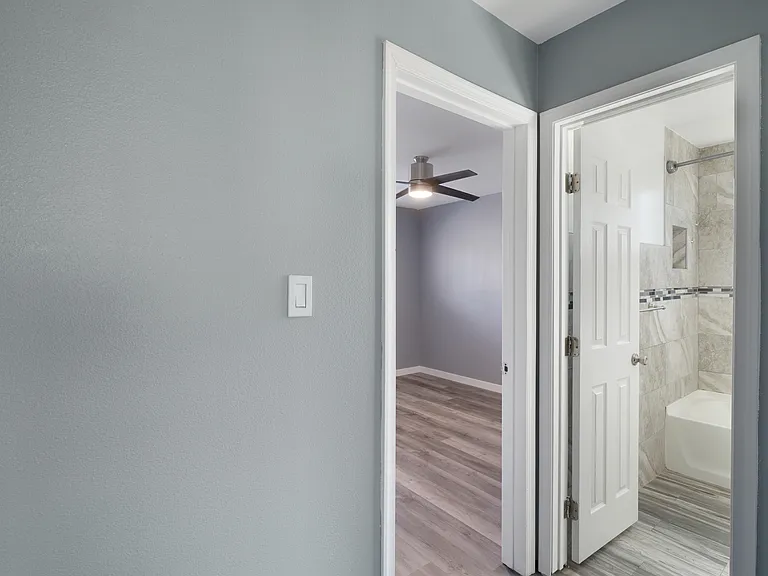 816 E Pleasant St #B — Photo 7