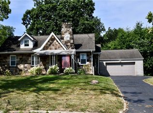 190 Forest Hill Dr, Youngstown, OH