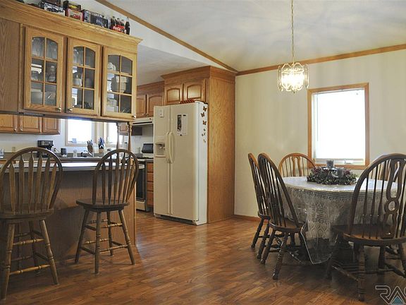 4th image of 502 N Vandemark Ave