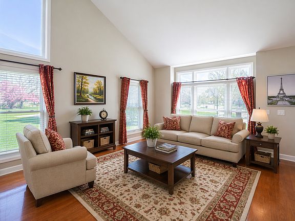 2nd image of 465 Thacker Ct