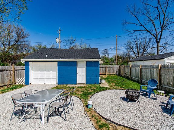 4th image of 2058 Briarwood Ave