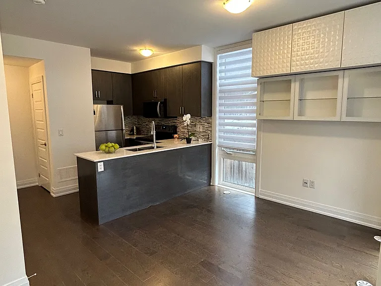 11 Eldora Ave #9 — Photo 10