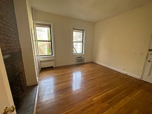 Rented by Compass | media 2