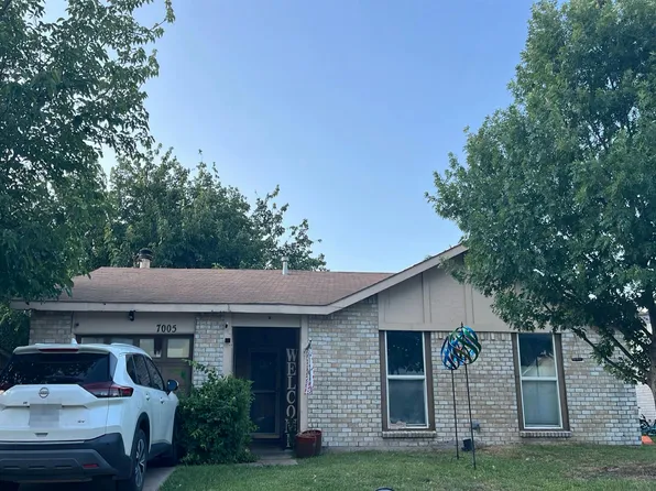 7005 Southampton Dr, North Richland Hills, TX 76182