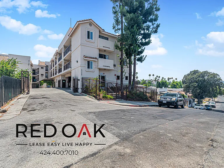 5200 Oakland St #201 — Photo 23