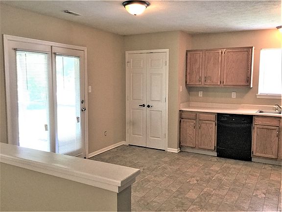 5th image of 8108 Blackgum Ct