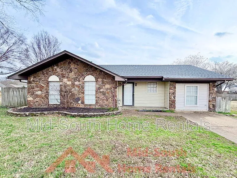 465 Shelton Rd — Photo 1