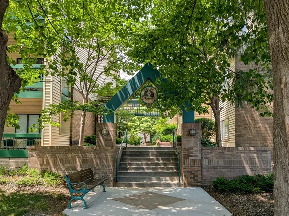7614 York Ave S APT 3118, Edina, MN 55435
