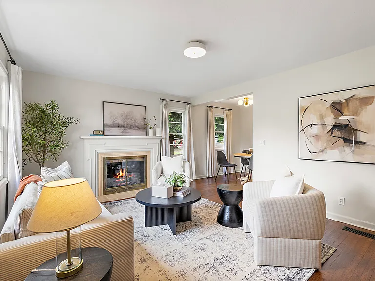 4305 NE 77th Ave — Photo 10