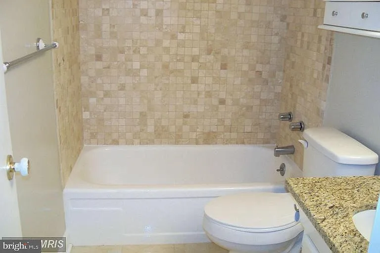 1800 R St NW #604 — Photo 11