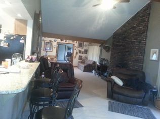 2020 Hunter Rd, Brighton, MI 48114