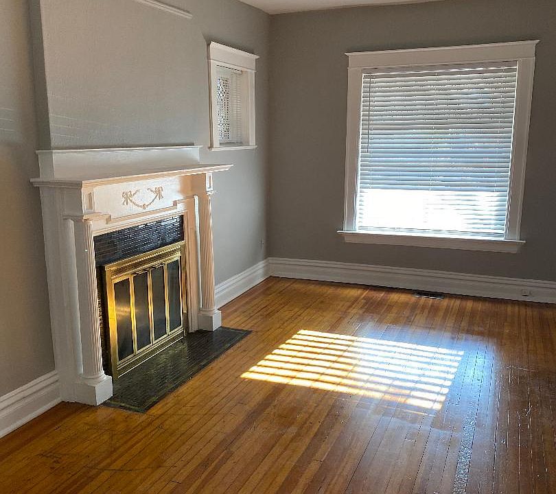 Living Room with Fireplace
