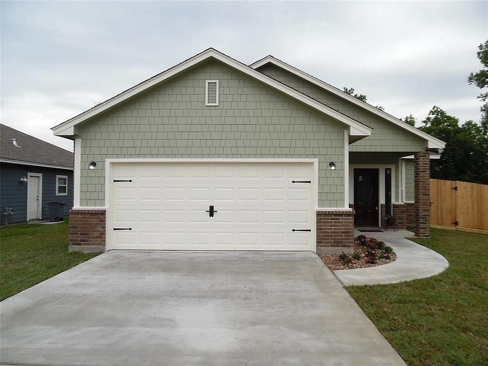 2nd image of 3813 Jackson Rd