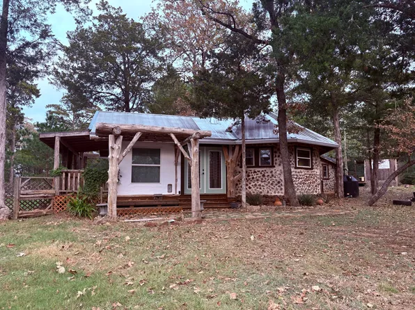 130 Lake View Dr, Smithville, TX 78957