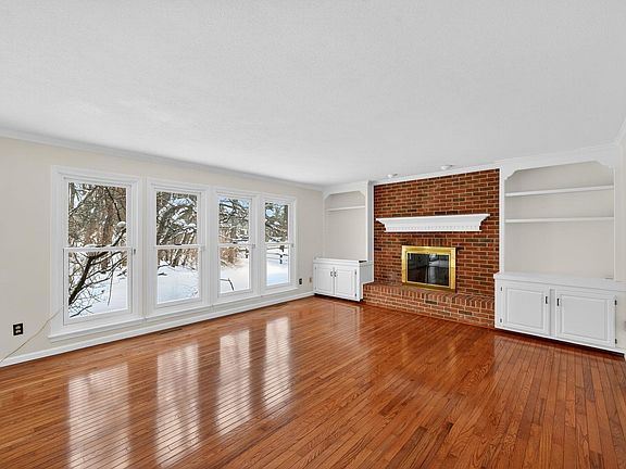 5th image of 15731 Cedar Cove Dr