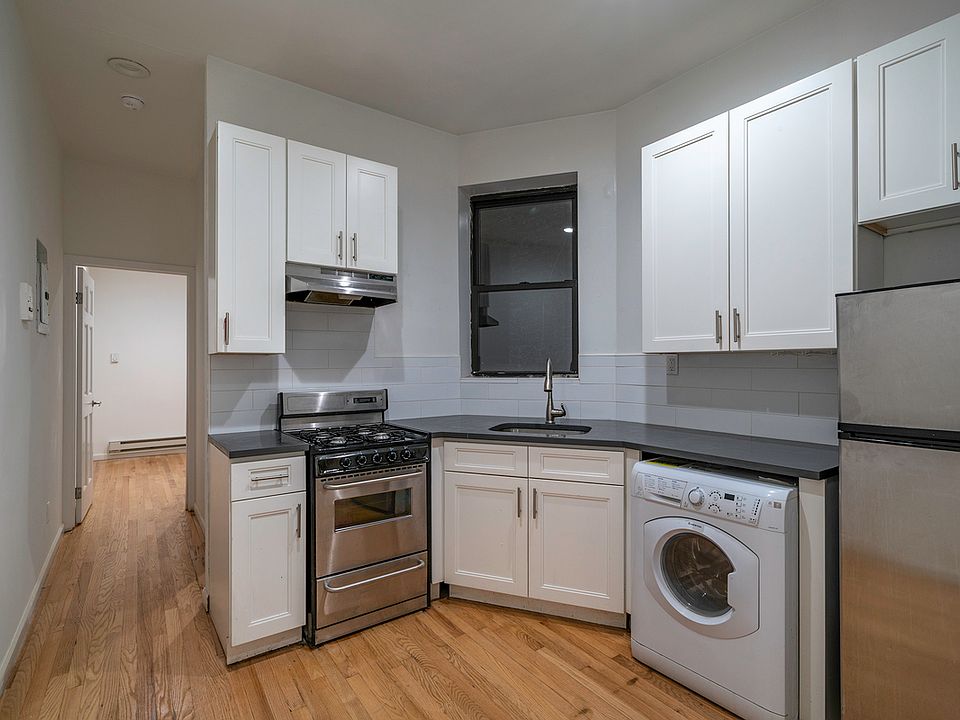 1st image of 326 W 49th St #1FW1