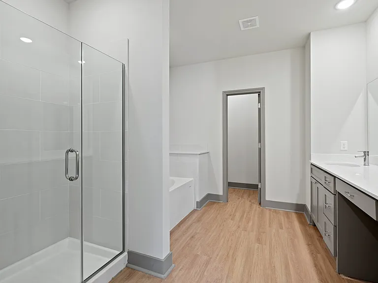 Louetta Creek Bathroom