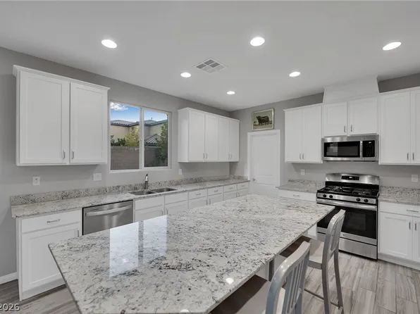 12887 Slipknot St, Las Vegas, NV 89141