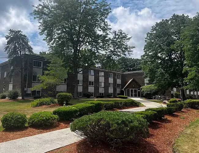 1 bed, 648 sqft, $1,800 — Photo 4