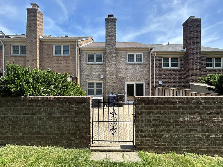 6020 Morgan Ct — Photo 25