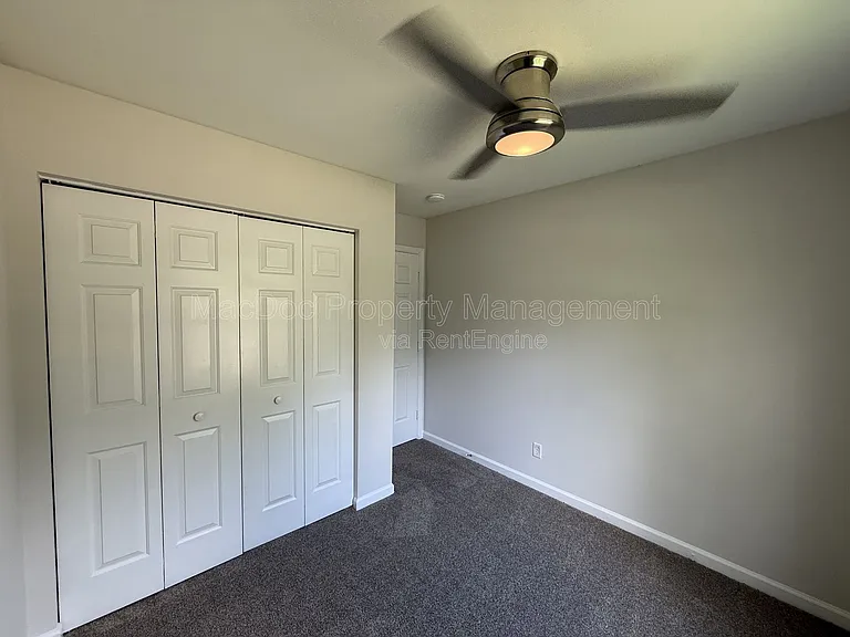 10910 Chesterwood Dr — Photo 18