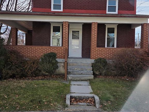 3rd image of 2839 Banks St