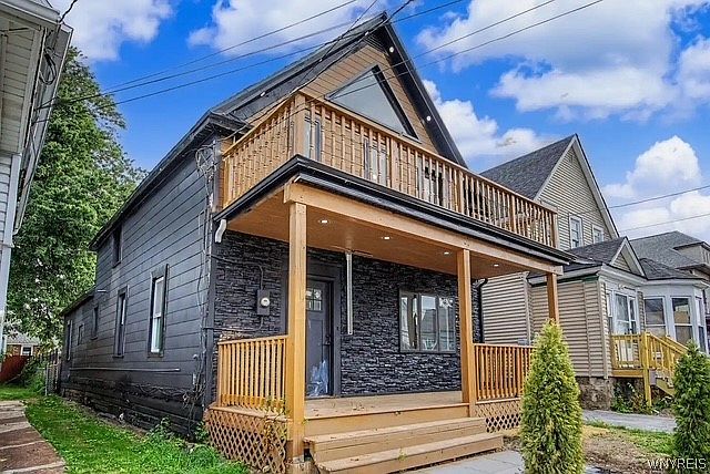 1st image of 192 Kirby Ave
