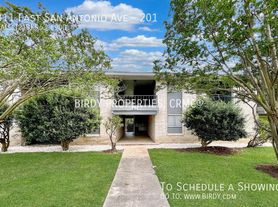 311 E San Antonio Ave