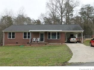 724 N Rhyne St, Gastonia, NC 28054