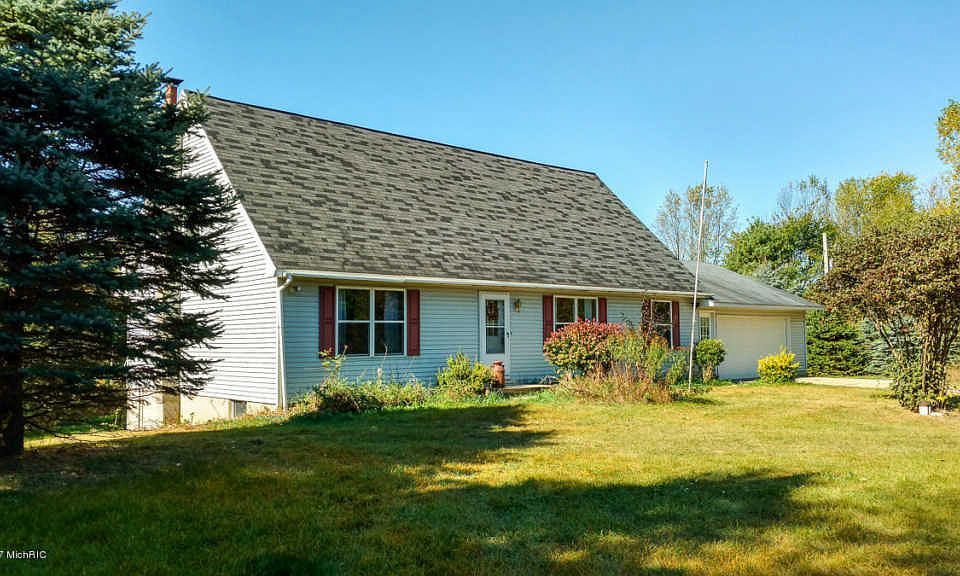 1st image of 176 146th Ave