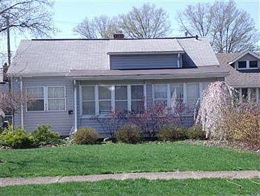 1st image of 900 E 331st St