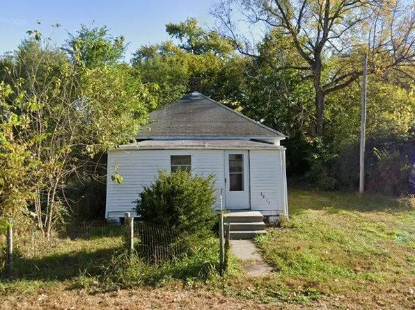 3815 Walnut Ave, East Saint Louis, IL 62207