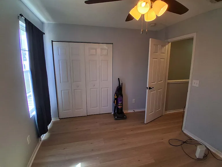 guest room 14 x 12 + closet