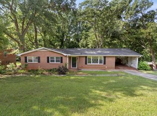 6 N Oak Forest Dr, Greenville, SC 29617
