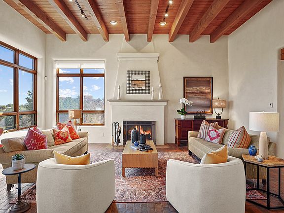 2nd image of 855 Camino Francisca