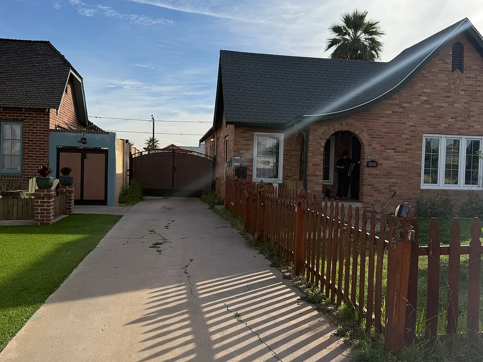 This driveway is available to casita tenant. We don't use it because we drive a wide vehicle that is easier to park in front of house