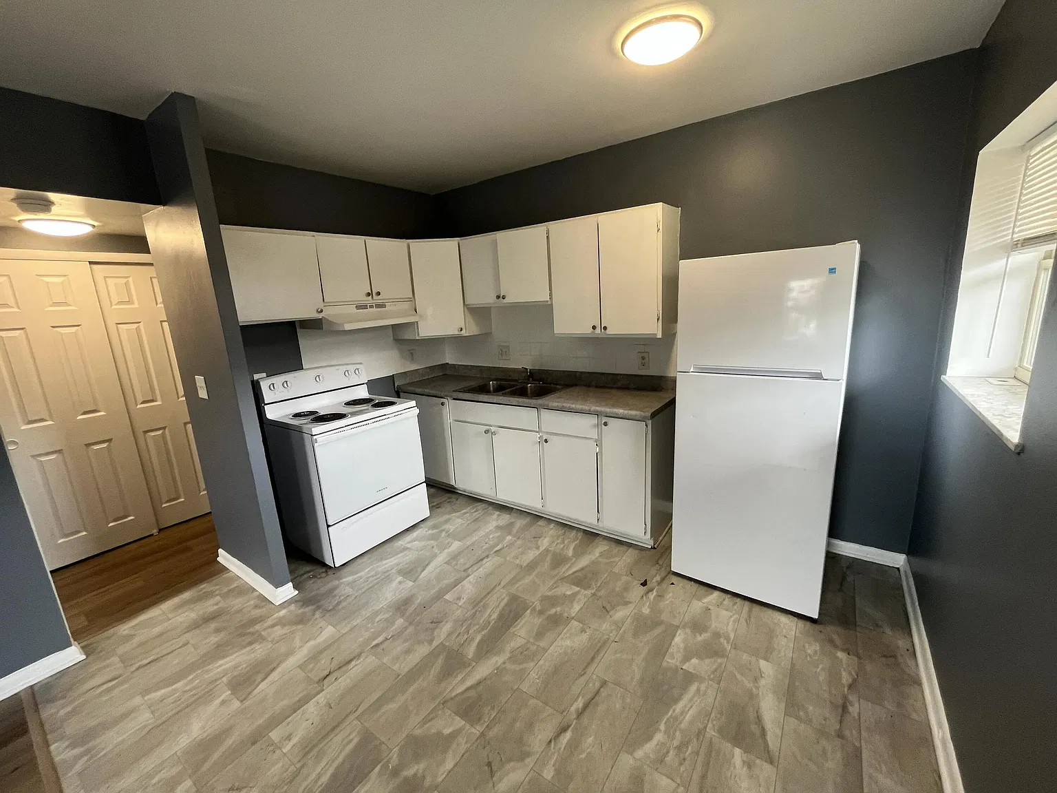 1 bed, 1.0 bath, 650 sqft, $800 — Photo 3