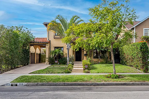 305 N Palm Dr Photo 1
