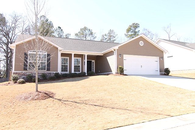 1st image of 3207 Stone Creek Dr