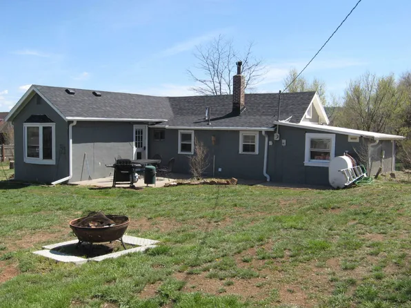 2306 Lincoln Ave, Hot Springs, SD 57747